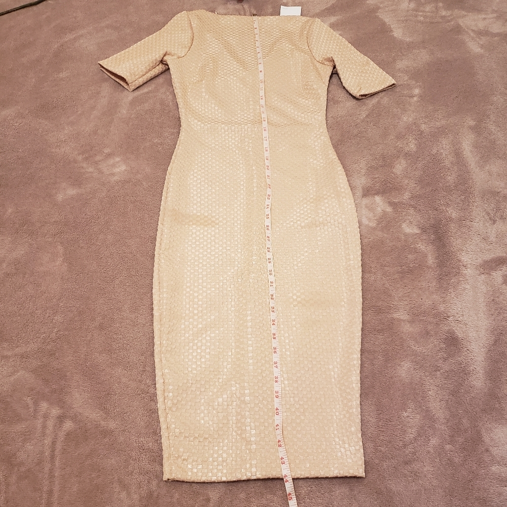 NWT Zara Slim Midi Dress 👗 (Runs Small)